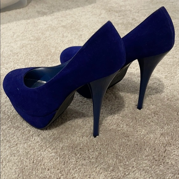 Navy Blue Rue21 heels - Picture 2 of 3